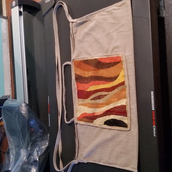 Hitch Hikers Flimsy Jute Bag - Picture 1 of 10